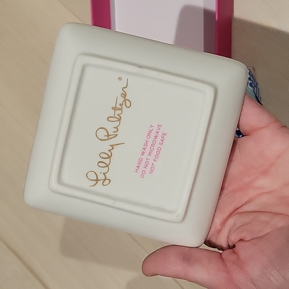 Lilly Pulitzer soap and dish - Picture 4 of 5
